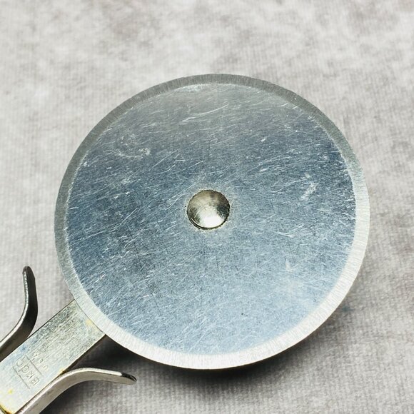 Vintage EKCO USA Pizza Cutter 8" Stainless Steel Blade & Black Handle - Picture 8 of 10
